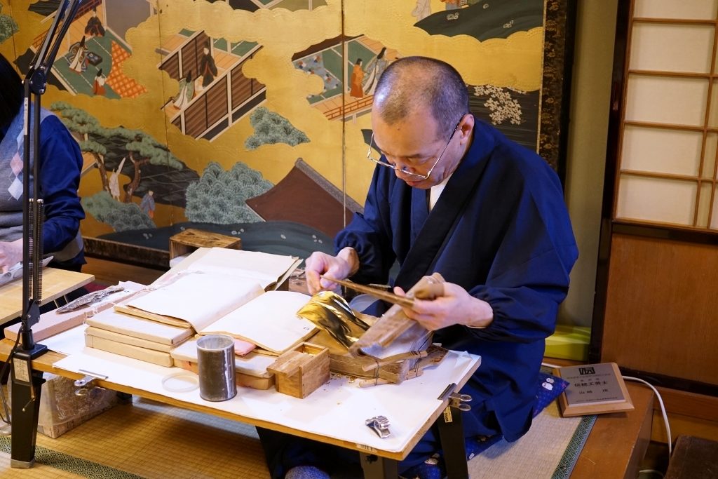 Kanazawa Gold Leaf: An Art Passed Down Through Generations, JAPAN Monthly  Web Magazine